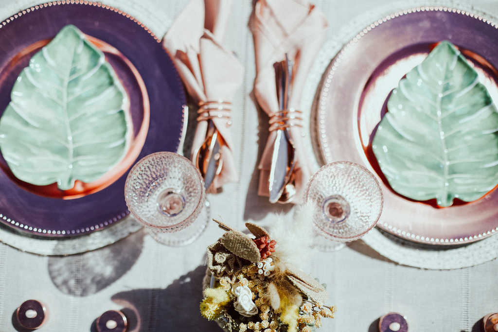 Foothills Picnics offers Fort Collins luxury picnics for dates, birthdays, engagements, anniversaries, and everything in-between. Perfect for couples, friends, and groups.